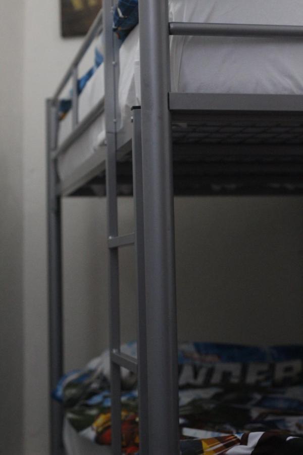 Tufina Hostel Тирана Екстер'єр фото